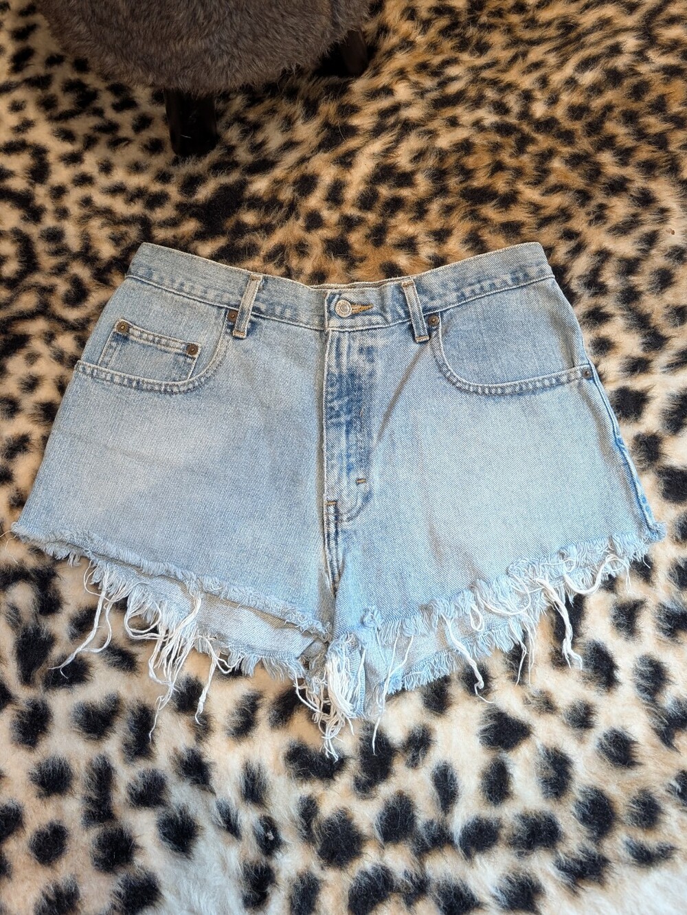 Vintage Limited Light Blue Denim Frayed Hem Women's Shorts- 10